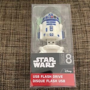 Star Wars R2-D2 8GB flash drive